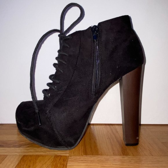 5-Inch Suede Pumps || Black - Picture 4 of 7
